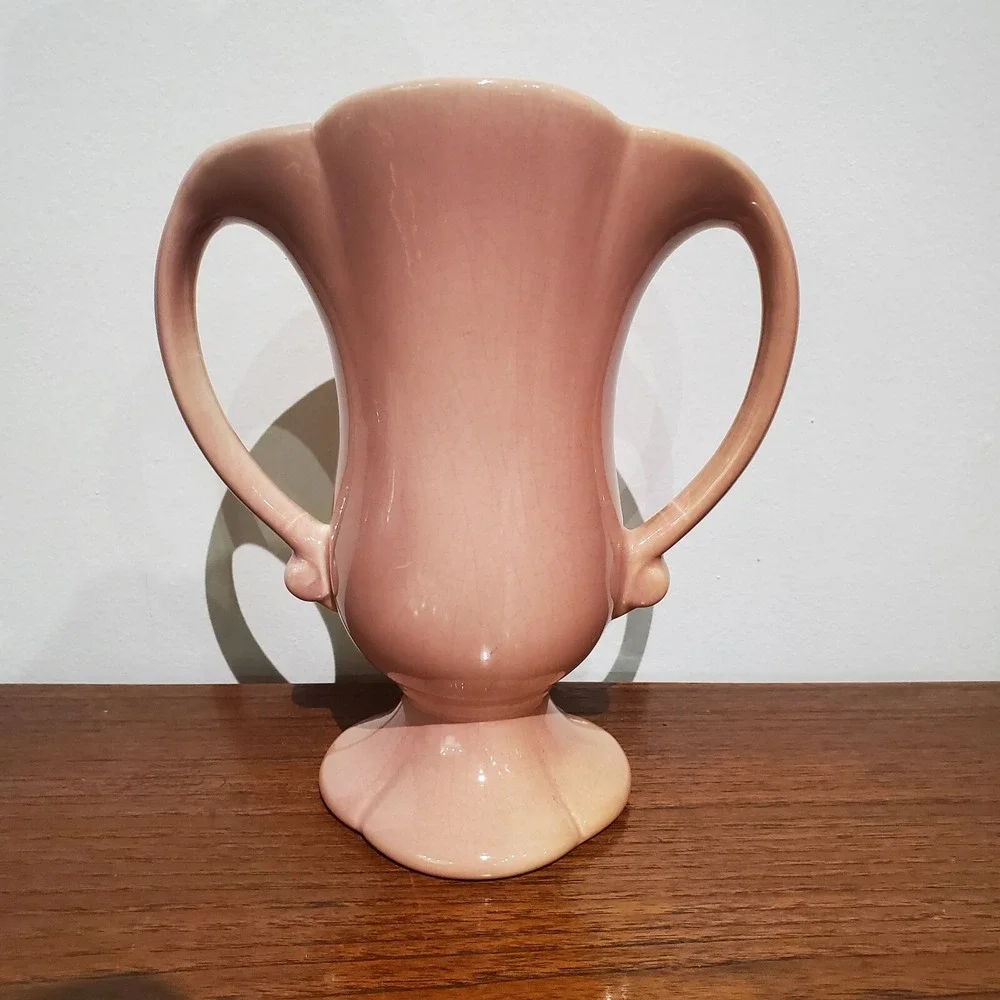 Vintage Red Wing Pottery Vase‎ # 1054 Peach and Creme with Handles
